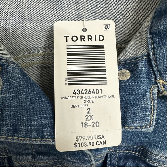 Torrid Denim Jacket Blue Button-Up Jean Jacket Silver Buttons Pockets NWT 2X - Picture 4 of 6